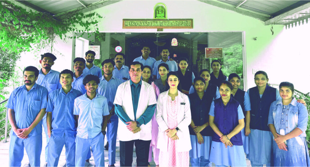 Team of therapists and physicians of  Vrindavan Ayurveda Chikitsalayam, an Ayurvedic hospital near Chandigarh 